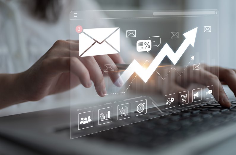 Szablony komunikatów windykacyjnych na różne etapy: od przyjaznego przypomnienia po twarde wezwanie do zapłaty